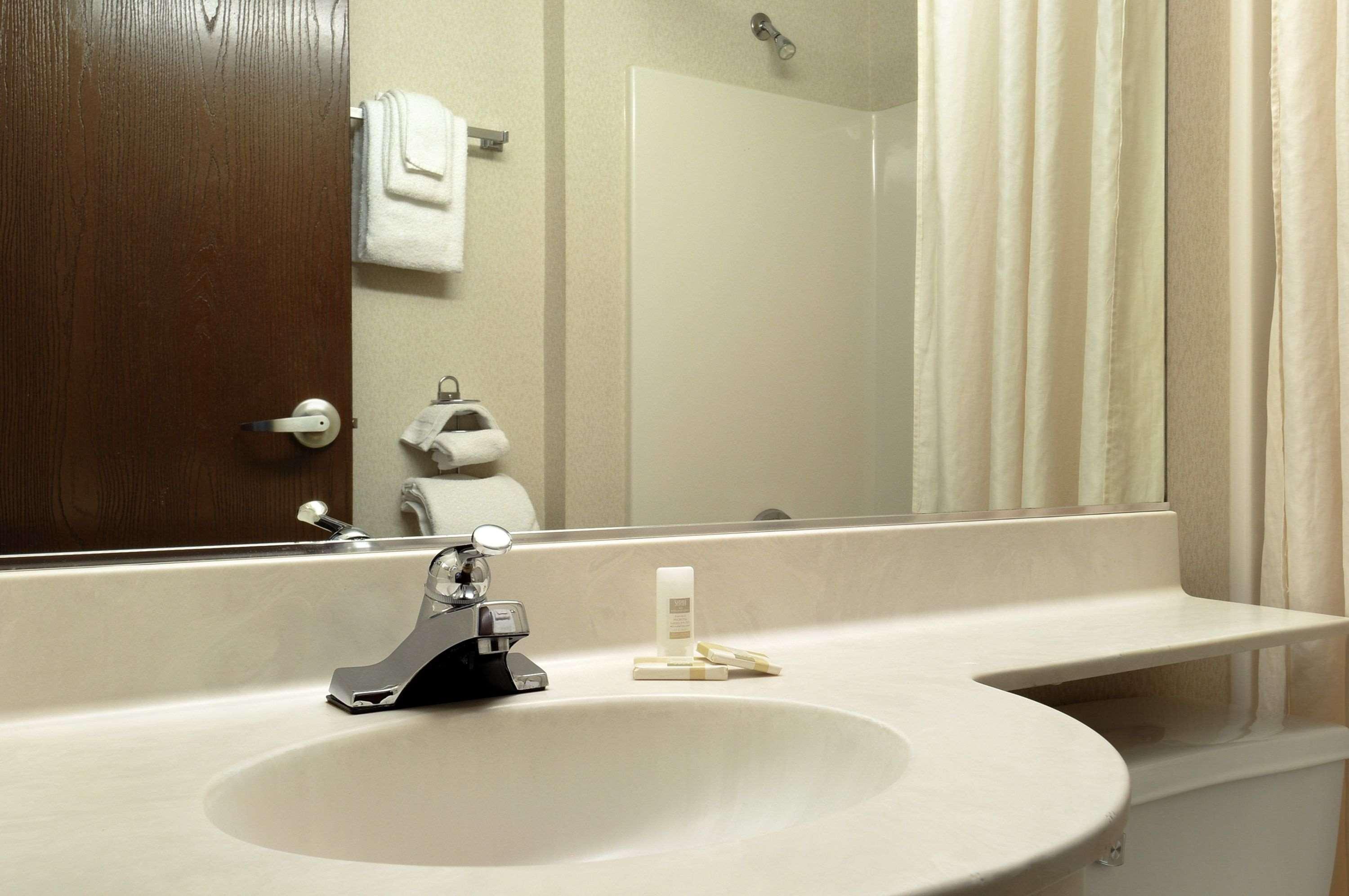 Microtel Inn & Suites By Wyndham Bloomington Msp Airport Værelse billede