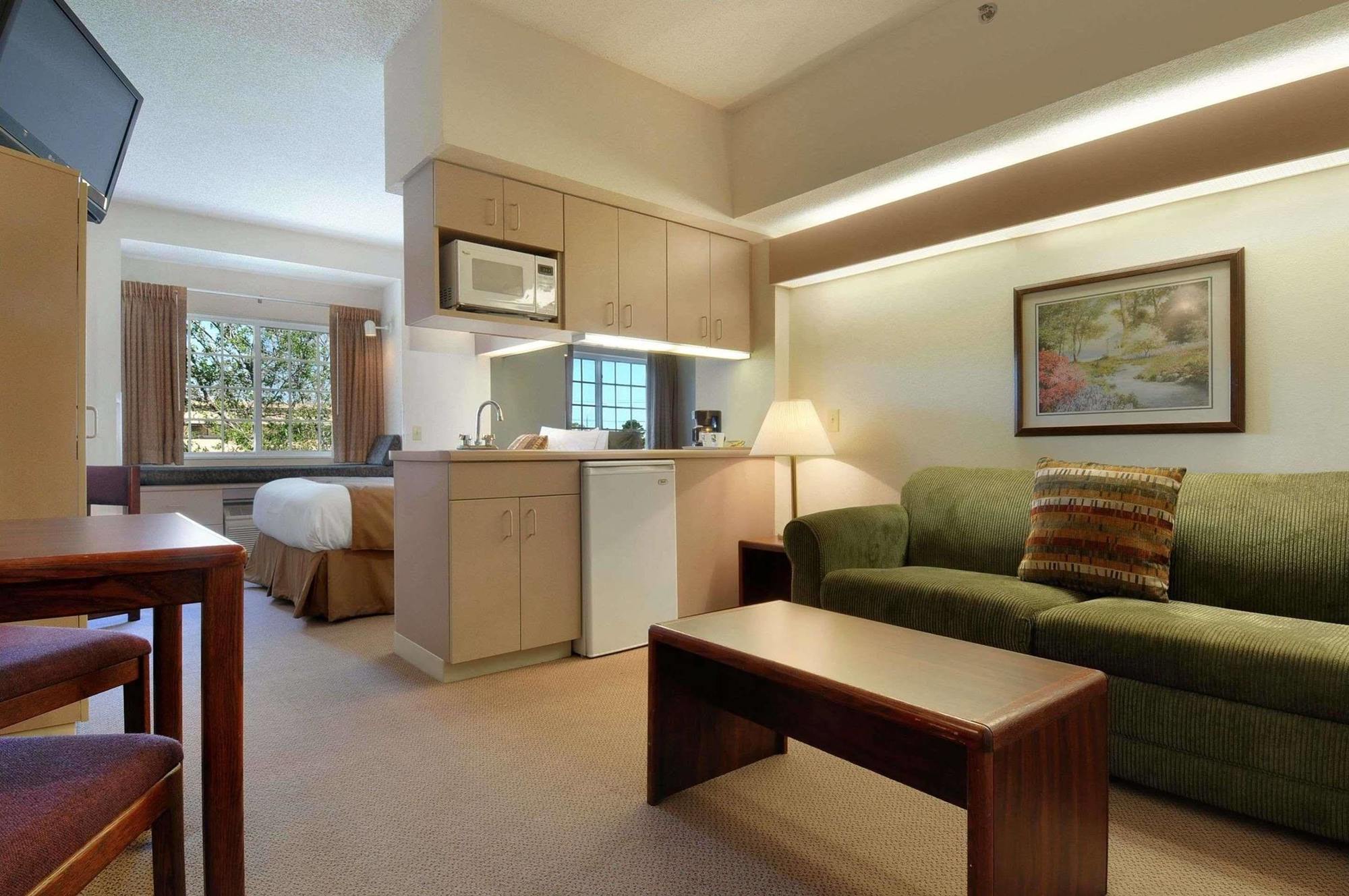 Microtel Inn & Suites By Wyndham Bloomington Msp Airport Eksteriør billede
